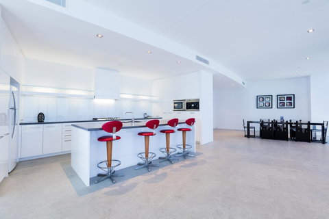 Q1 Resort & Spa - Official - Palm Beach Accommodation 24