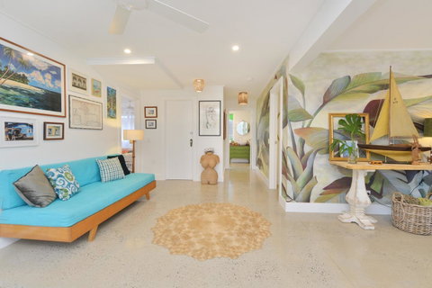 Jamaica Beach House - Palm Beach Accommodation 40