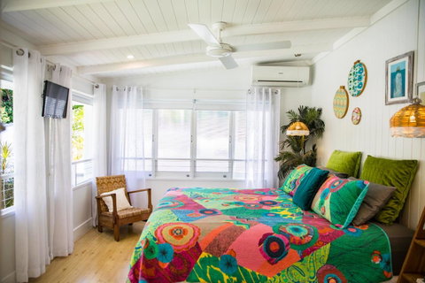 Jamaica Beach House - Palm Beach Accommodation 8