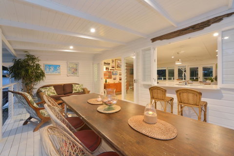 Jamaica Beach House - Palm Beach Accommodation 36