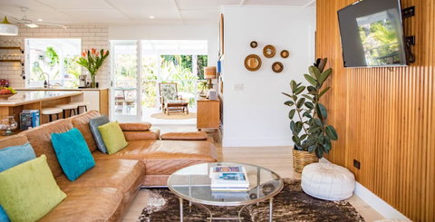 Jamaica Beach House - Palm Beach Accommodation 7