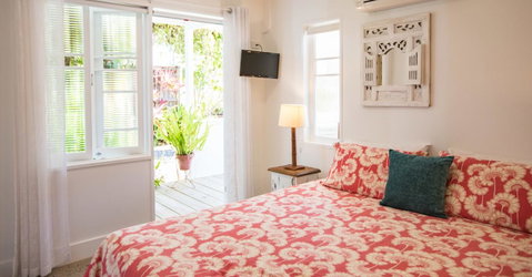 Jamaica Beach House - Palm Beach Accommodation 13