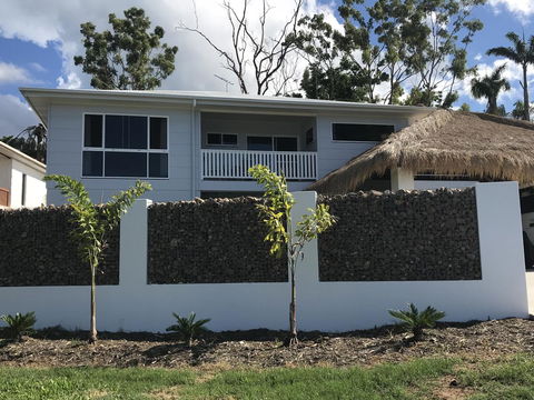 Whitsunday Luxury Homes - Palm Beach Accommodation 17