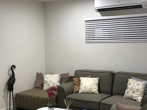 Whitsunday Luxury Homes - Palm Beach Accommodation 11