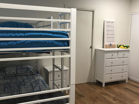 Whitsunday Luxury Homes - Palm Beach Accommodation 36