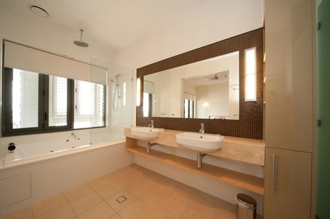 The Boathouse Apartments - Palm Beach Accommodation 16