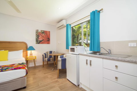 Port Douglas Motel - Palm Beach Accommodation 38