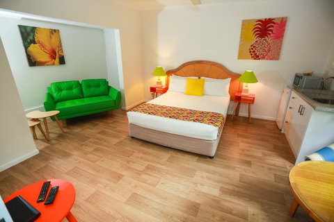 Port Douglas Motel - Palm Beach Accommodation 15