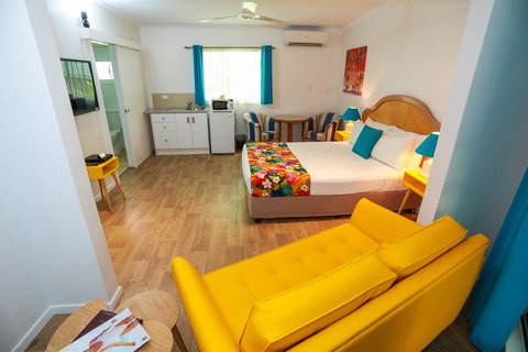 Port Douglas Motel - Palm Beach Accommodation 19