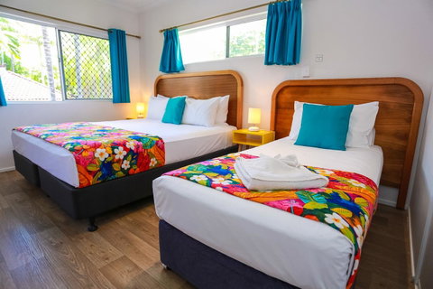 Port Douglas Motel - Palm Beach Accommodation 1
