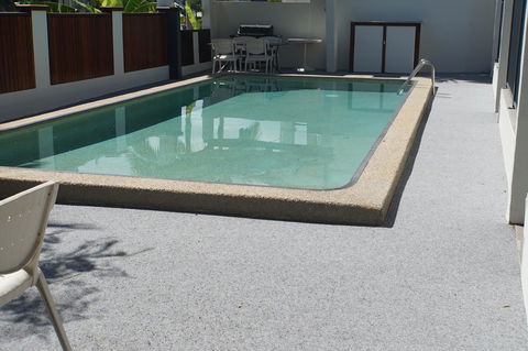 Airlie Seaview Apartments - Palm Beach Accommodation 18