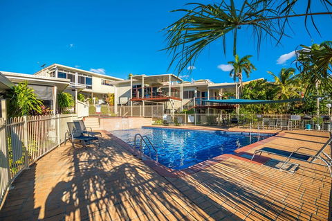 Airlie Apartments - Palm Beach Accommodation 4