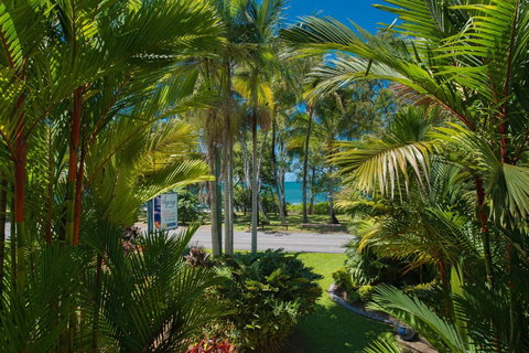 Argosy On The Beach - Palm Beach Accommodation 16