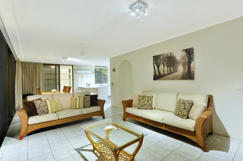 Argosy On The Beach - Palm Beach Accommodation 2