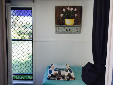 XYL Pets Friendly Seaside Boutique Guesthouse - Palm Beach Accommodation 7