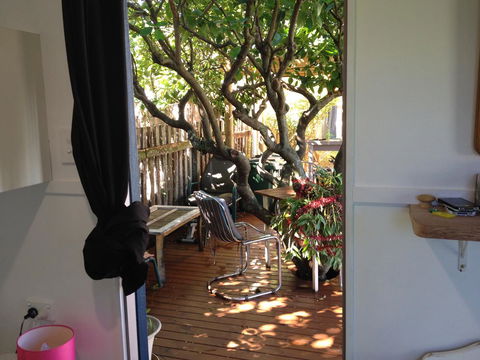 XYL Pets Friendly Seaside Boutique Guesthouse - Palm Beach Accommodation 32