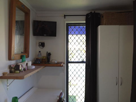 XYL Pets Friendly Seaside Boutique Guesthouse - Palm Beach Accommodation 29