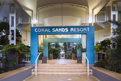 Coral Sands Beachfront Resort - Palm Beach Accommodation 17