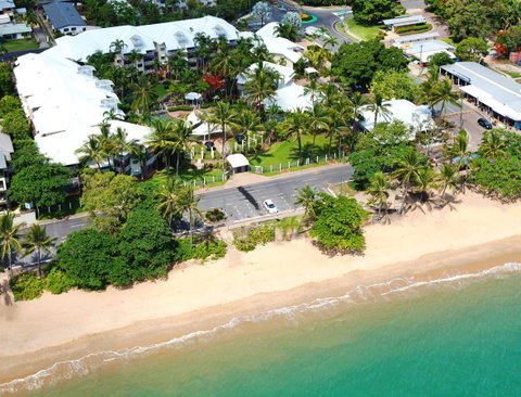 Coral Sands Beachfront Resort - Palm Beach Accommodation 4