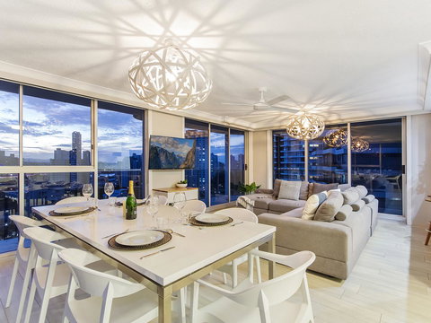 Sunbird Beach Resort Main Beach - Palm Beach Accommodation 1