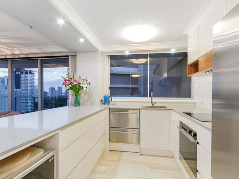 Sunbird Beach Resort Main Beach - Palm Beach Accommodation 8