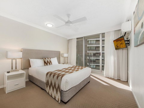 Sunbird Beach Resort Main Beach - Palm Beach Accommodation 24