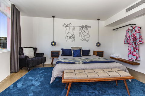 The Pink Hotel Coolangatta - Palm Beach Accommodation 10