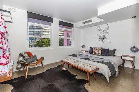 The Pink Hotel Coolangatta - Palm Beach Accommodation 11