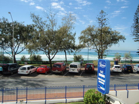 Grosvenor Beachfront Apartments Surfers Paradise - Palm Beach Accommodation 16