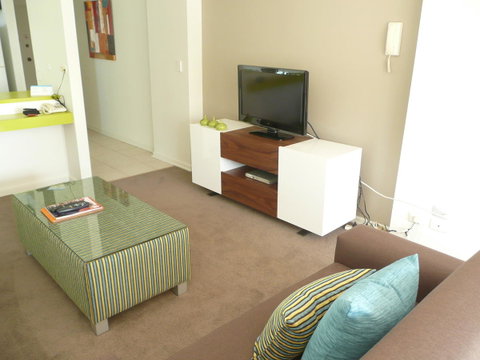 Grosvenor Beachfront Apartments Surfers Paradise - Palm Beach Accommodation 24