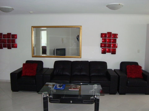 Grosvenor Beachfront Apartments Surfers Paradise - Palm Beach Accommodation 27