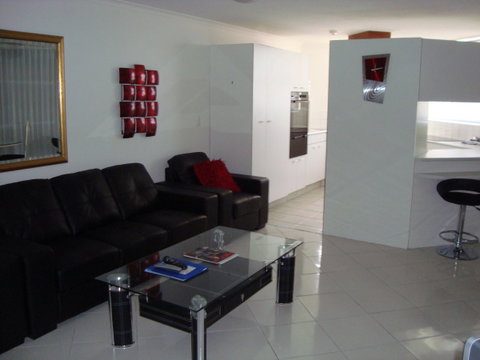 Grosvenor Beachfront Apartments Surfers Paradise - Palm Beach Accommodation 36