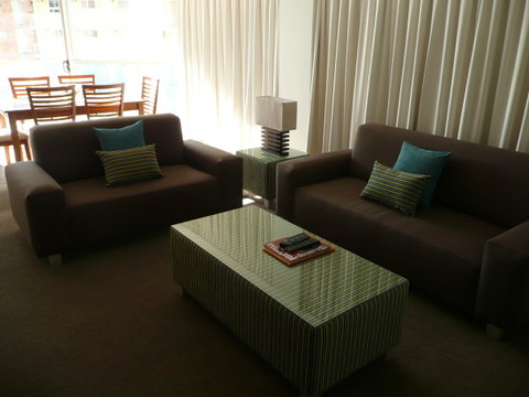 Grosvenor Beachfront Apartments Surfers Paradise - Palm Beach Accommodation 25