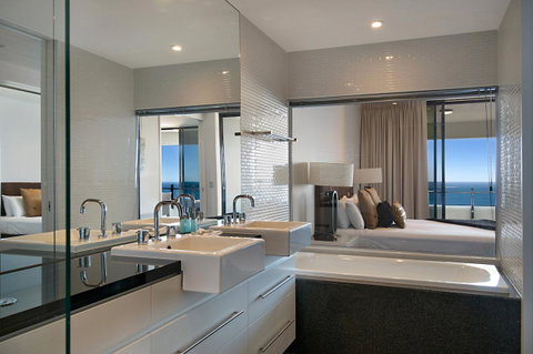 The Wave Resort - Palm Beach Accommodation 22