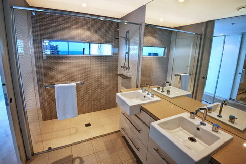 The Wave Resort - Palm Beach Accommodation 41