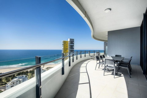 The Wave Resort - Palm Beach Accommodation 1