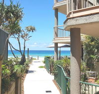 Sanctuary Beach Retreat - Palm Beach Accommodation