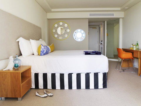 QT Gold Coast - Palm Beach Accommodation 3