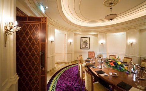 Imperial Hotel Gold Coast - Palm Beach Accommodation 38