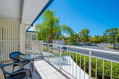 At The Sound Noosa Motel - Palm Beach Accommodation 33