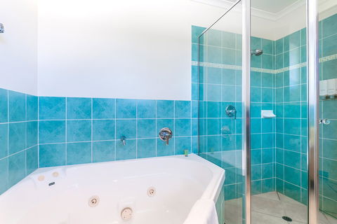 At The Sound Noosa Motel - Palm Beach Accommodation 36