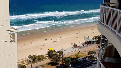 APR Private SUITES MOROC By The Beach - Palm Beach Accommodation 0