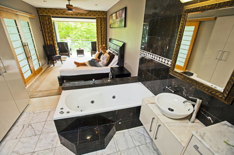 Fitzroy Island Resort - Palm Beach Accommodation 9