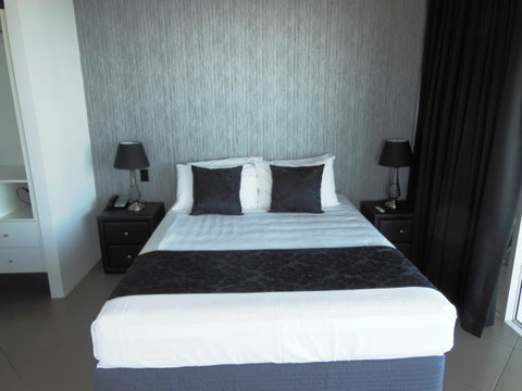 Crystal Bay On The Broadwater - Palm Beach Accommodation 31