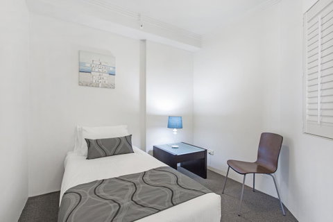 Crystal Bay On The Broadwater - Palm Beach Accommodation 21
