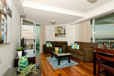 Crystal Bay On The Broadwater - Palm Beach Accommodation 35