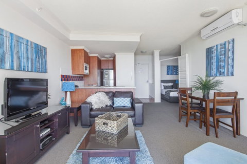 Crystal Bay On The Broadwater - Palm Beach Accommodation 36