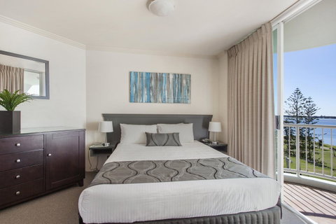 Crystal Bay On The Broadwater - Palm Beach Accommodation 37