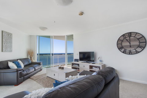 Crystal Bay On The Broadwater - Palm Beach Accommodation 38