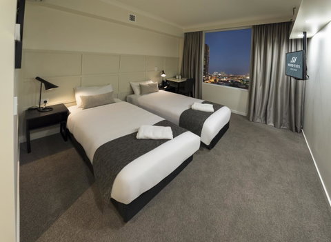 Woodroffe Hotel - Palm Beach Accommodation 12